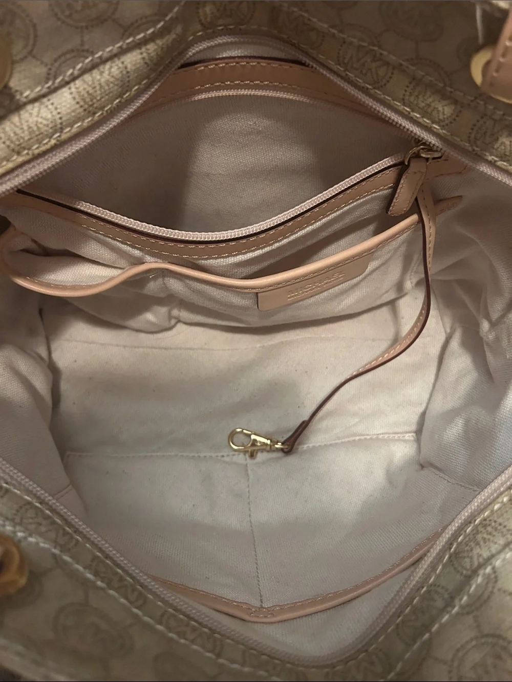 Lot of two Michael Kors Tote Bags - Picture 8 of 16